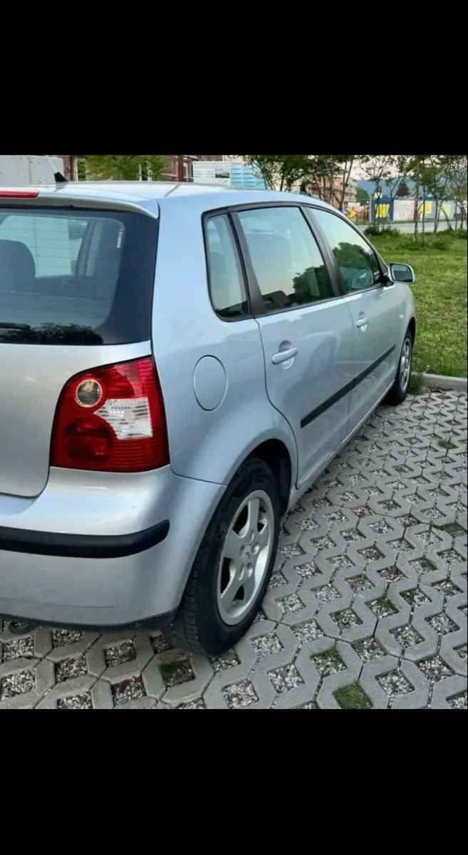 Volkswagen Polo 2004 photo 2