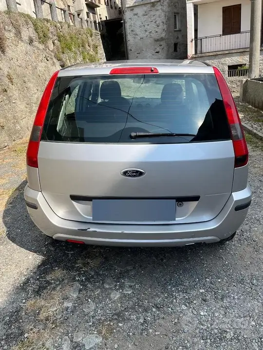 Ford Fusion 2005 photo 4