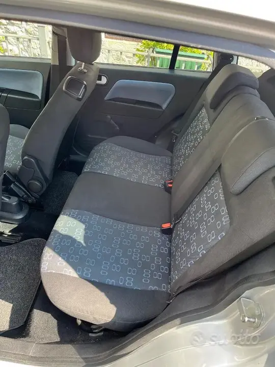 Ford Fusion 2005 photo 5