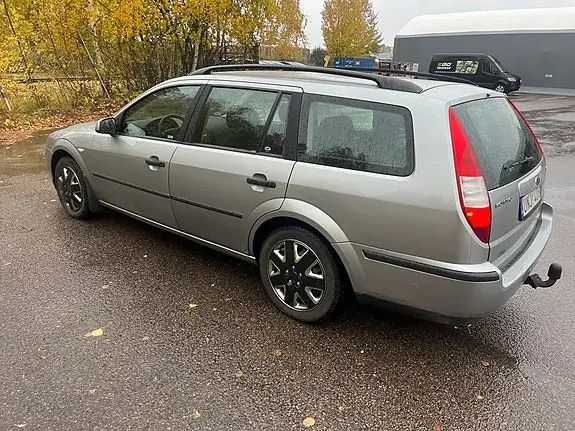 Ford Mondeo 2004 photo 2