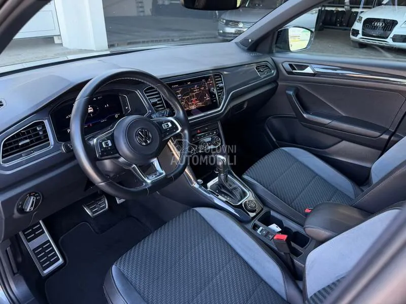 Volkswagen T-Roc 2019 photo 2