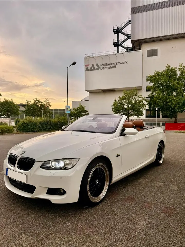 BMW E93