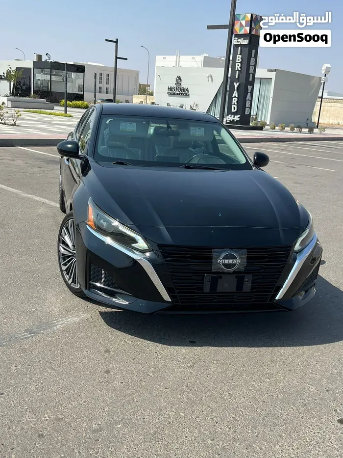Nissan Altima 2019 photo 2