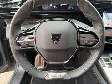 Peugeot 308 2024 photo 2