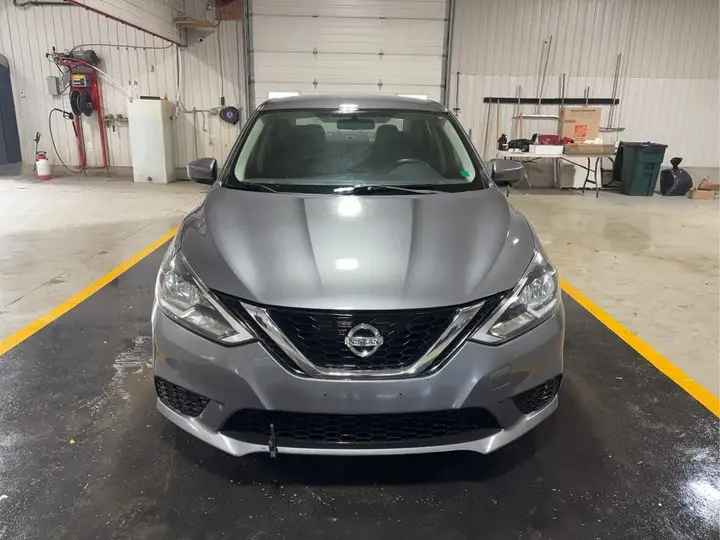 Nissan Sentra 2017 photo 2