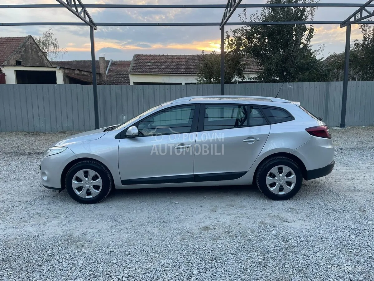 Renault Megane 2011 photo 3