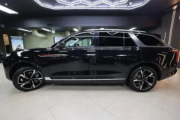Hongqi E-Hs9 2023 photo 5