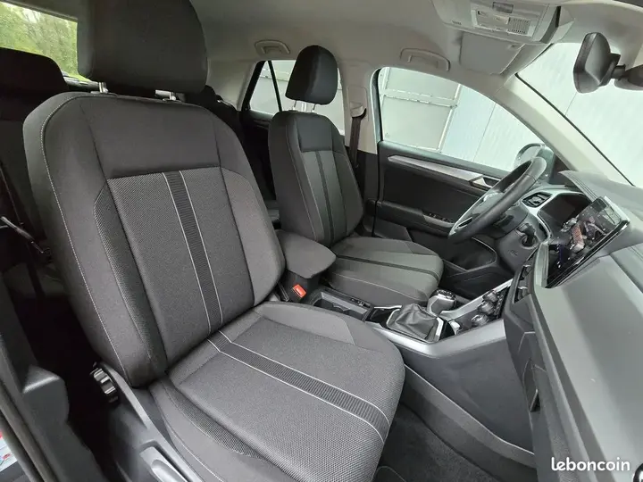 Volkswagen T-Roc 2025 photo 3