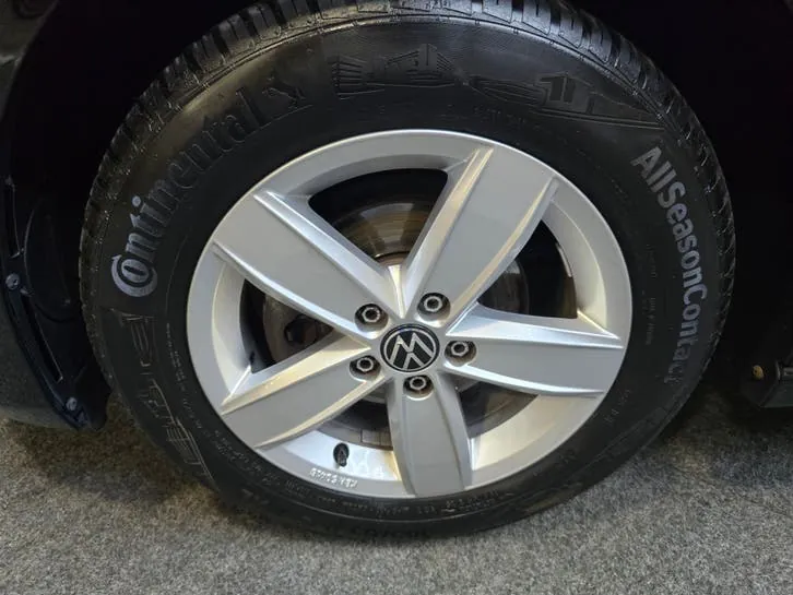 Volkswagen Polo 2018 photo 2