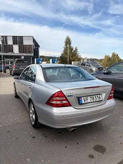 Mercedes-Benz C180 2006 photo 3