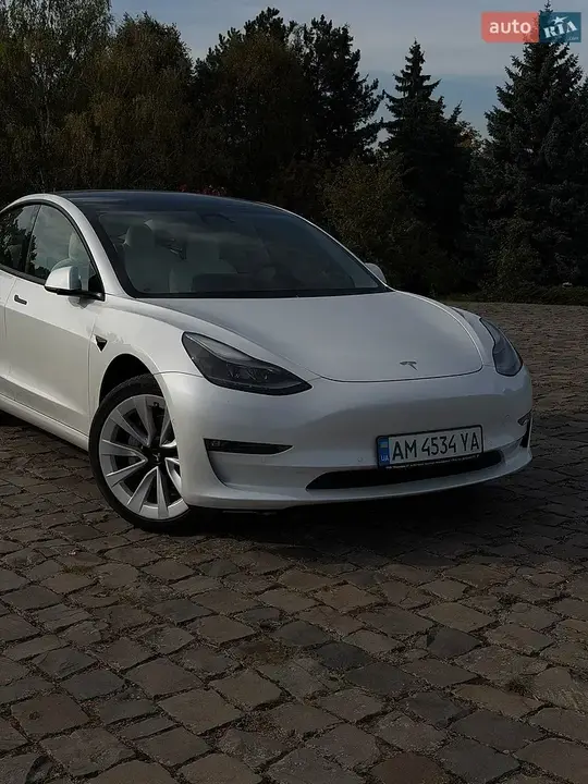 Tesla Model 3