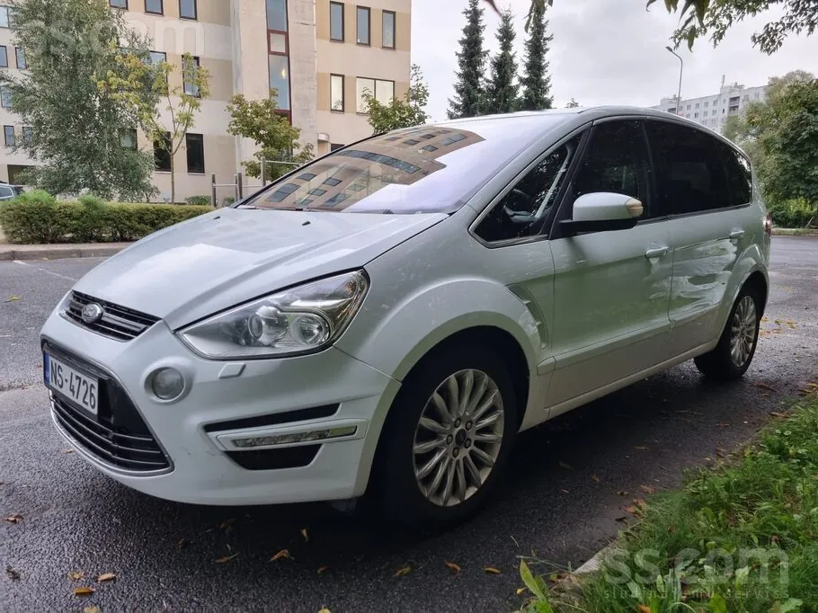 Ford S-Max 2012 photo 3
