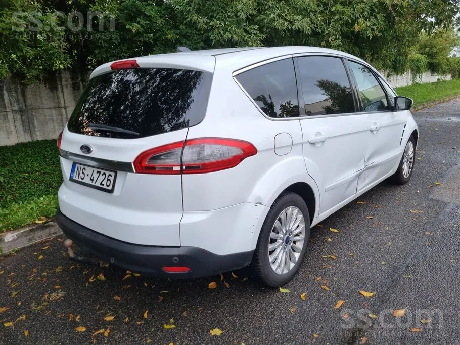 Ford S-Max 2012 photo 4