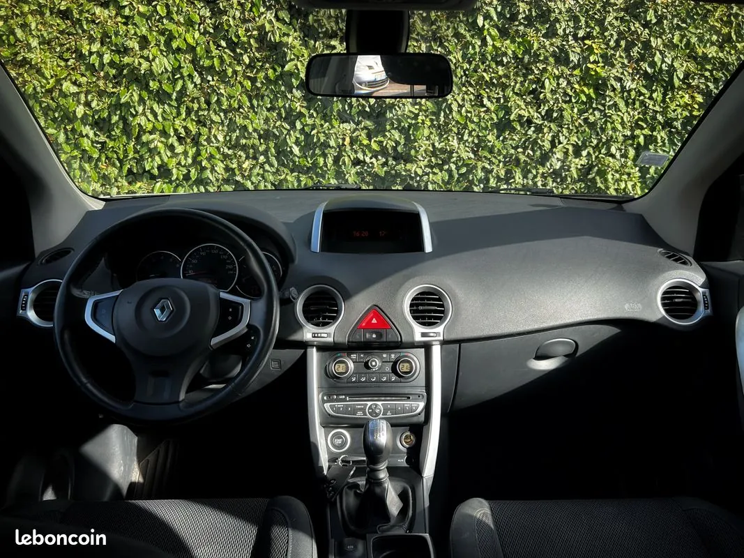 Renault Koleos 2009 photo 4