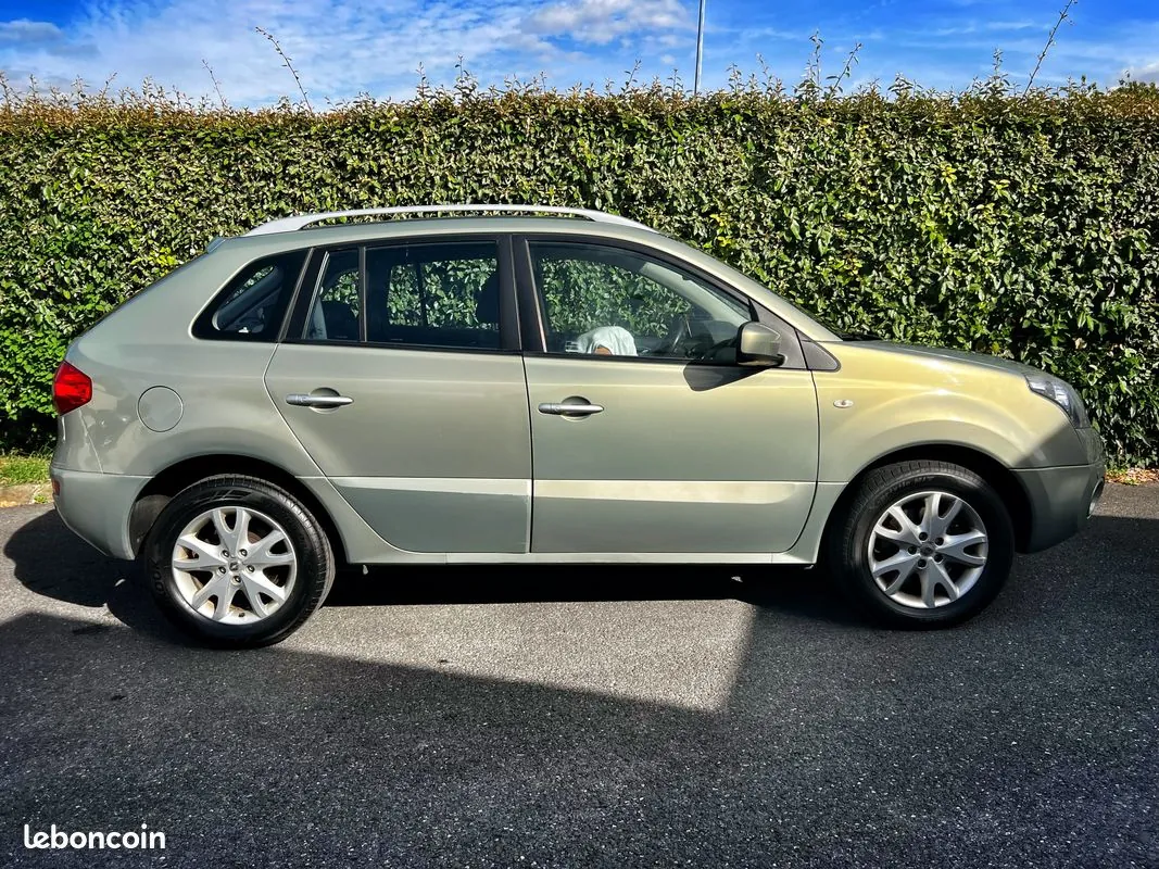 Renault Koleos 2009 photo 3