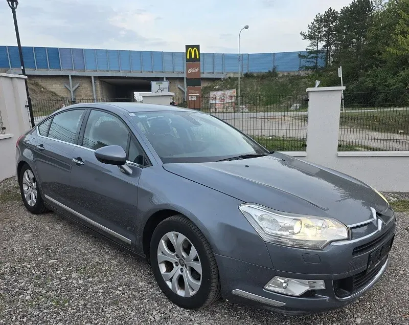Citroen C5 2010 photo 2