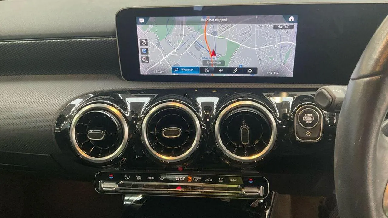 Mercedes-Benz A-Class 2019 photo 4
