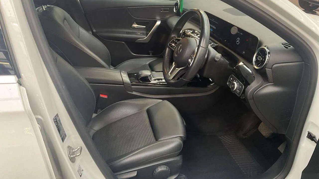 Mercedes-Benz A-Class 2019 photo 3