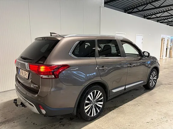Mitsubishi Outlander 2019 photo 3