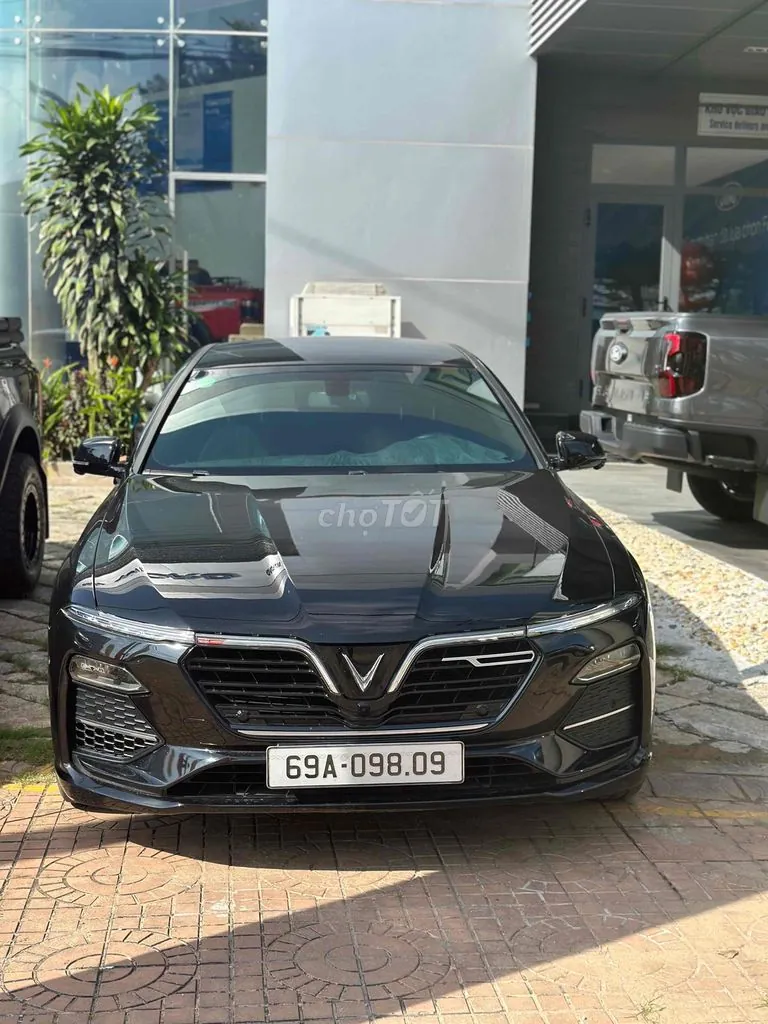 Vinfast Lux A2.0