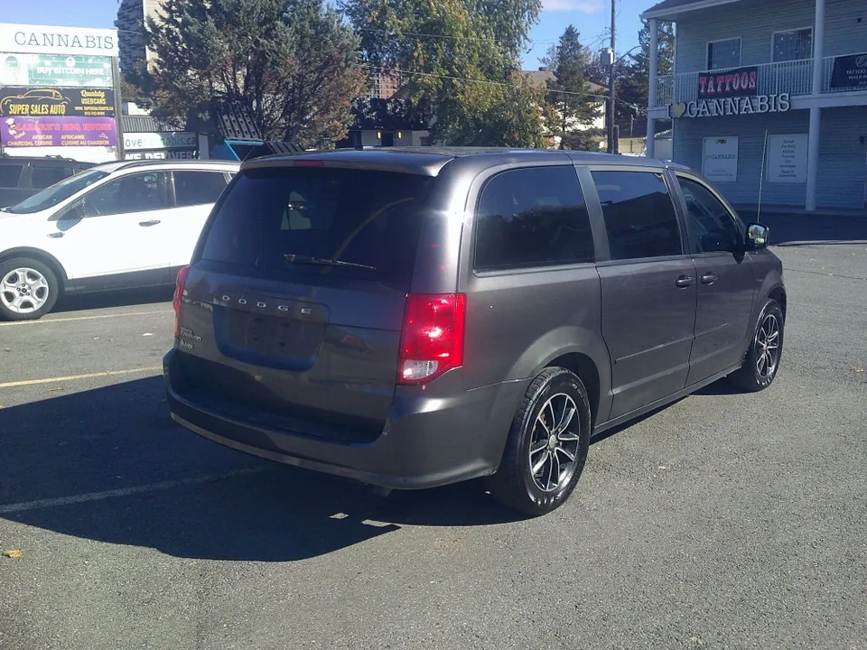 Dodge Grand Caravan 2017 photo 5