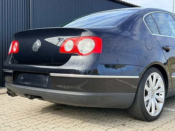 Volkswagen Passat 2006 photo 2