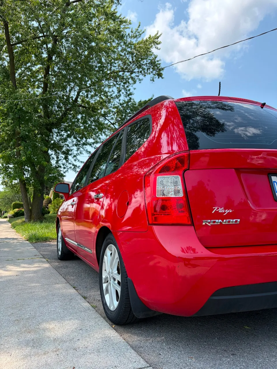 Kia Rondo 2009 photo 4