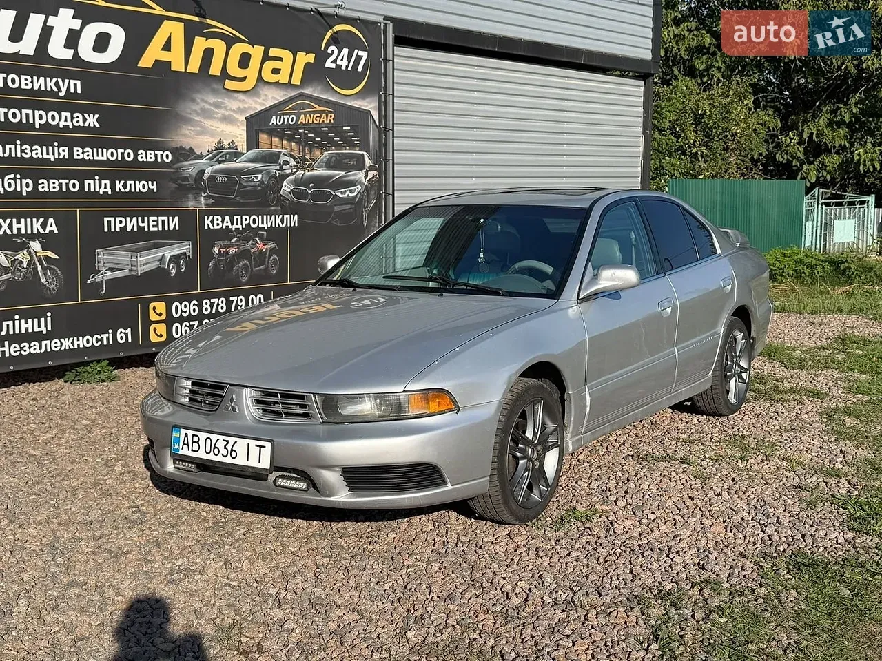 Mitsubishi Galant 2003 photo 2