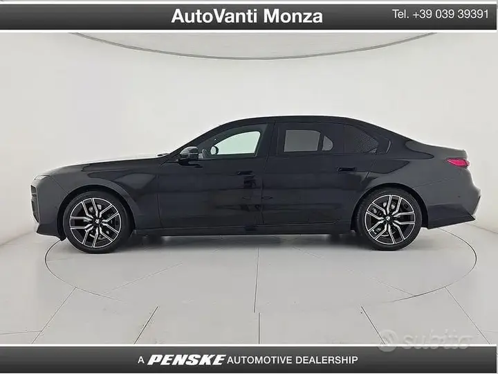 BMW 7 Series 2025 photo 3
