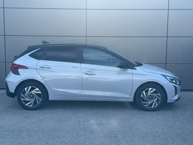 Hyundai I20 photo 2