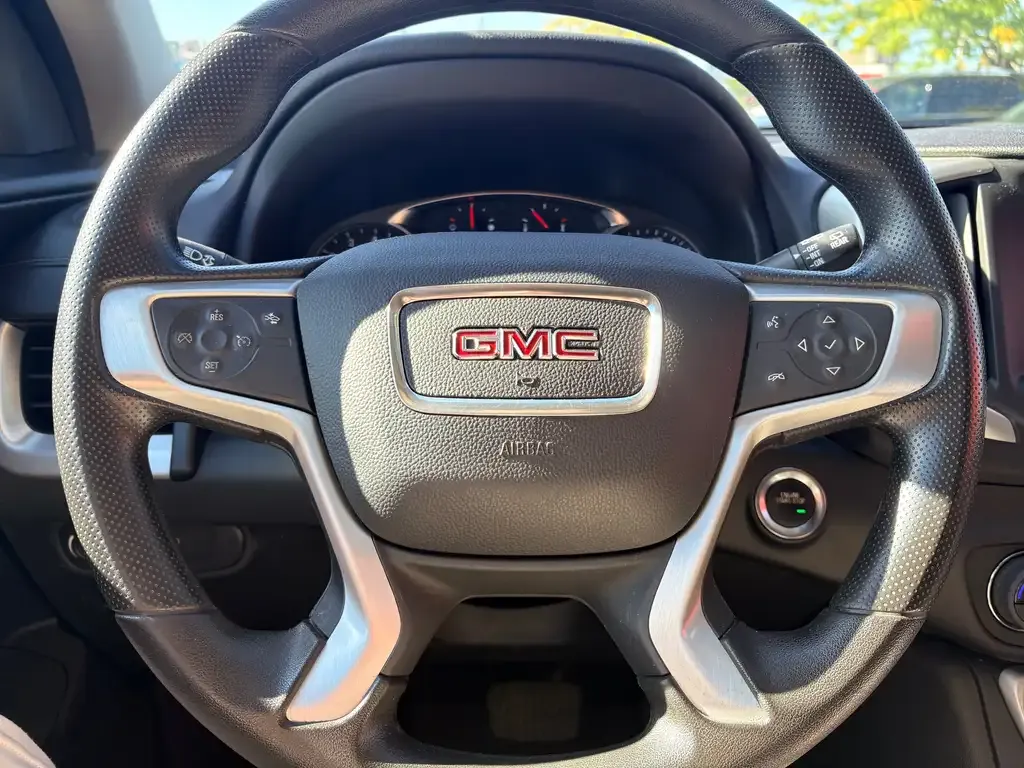 GMC Terrain 2024 photo 3