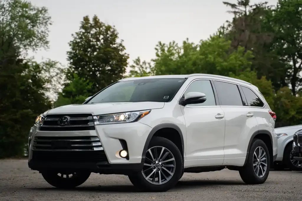 Toyota Highlander 2017 photo 2