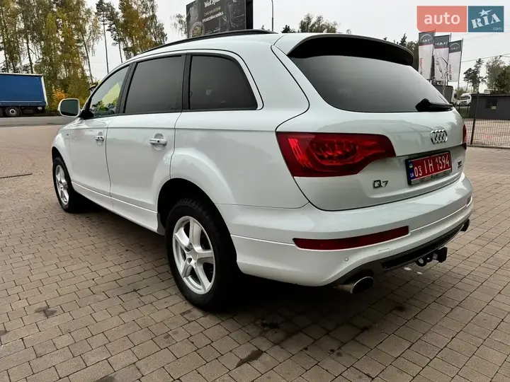 Audi Q7 2015 photo 3
