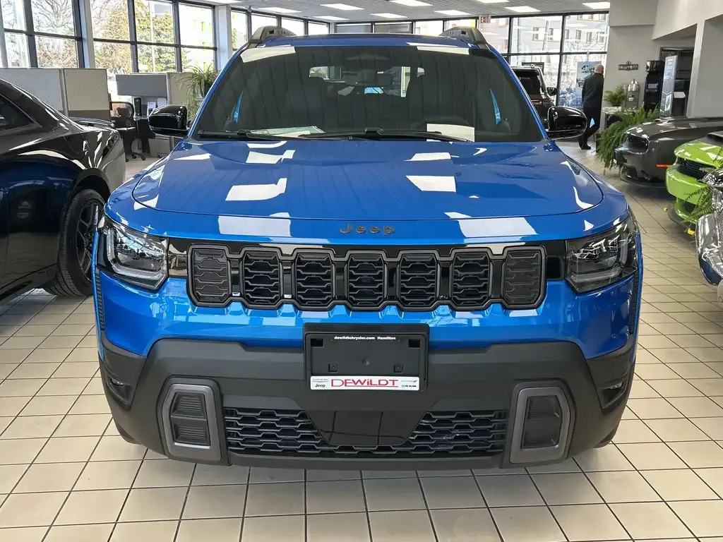 Jeep Cherokee 2026 photo 2