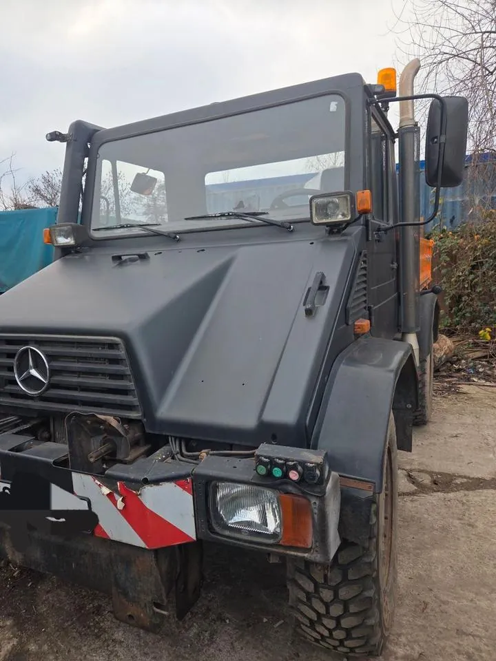 Mercedes-Benz Unimog