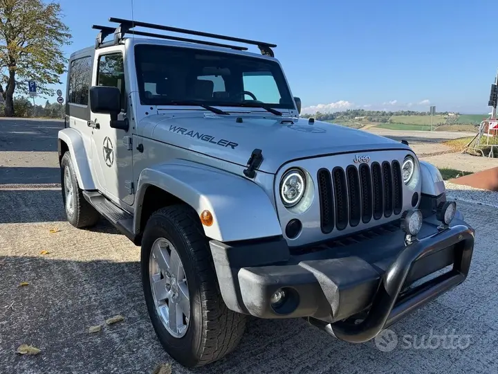 Jeep Wrangler 2010 photo 2