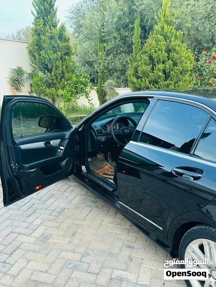 Mercedes-Benz C-Class 2008 photo 3