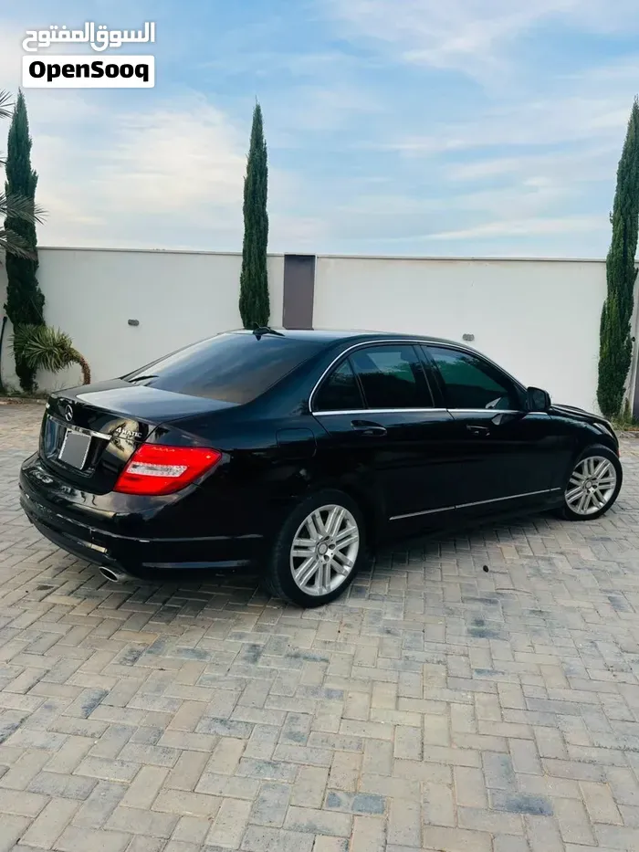 Mercedes-Benz C-Class 2008 photo 2