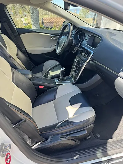 Volvo V40 Cross Country 2016 photo 4