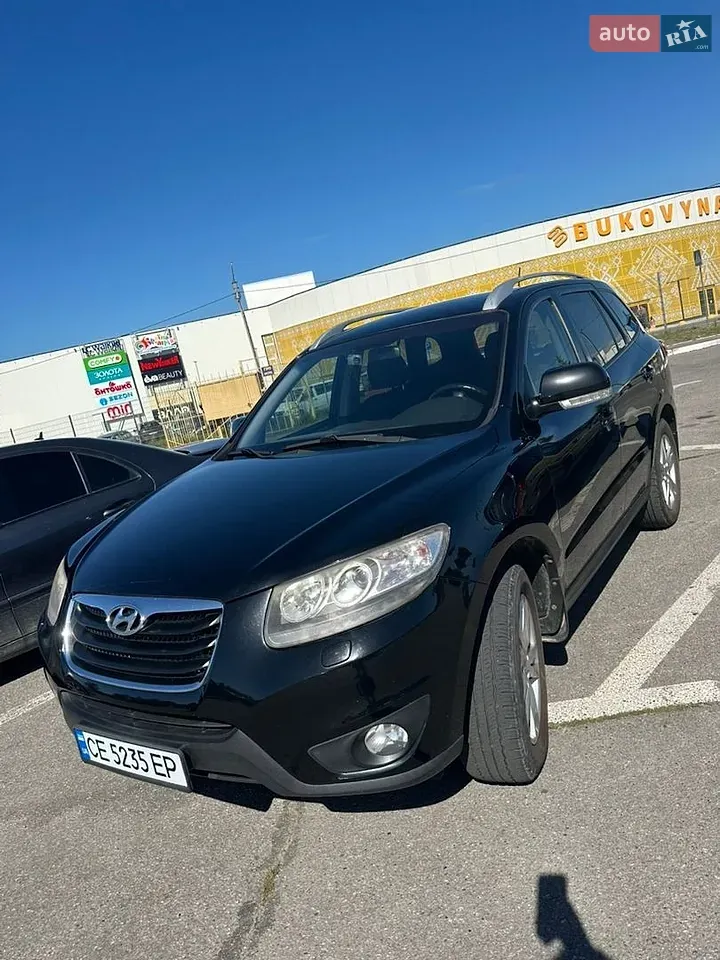 Hyundai Santa Fe 2011 photo 2