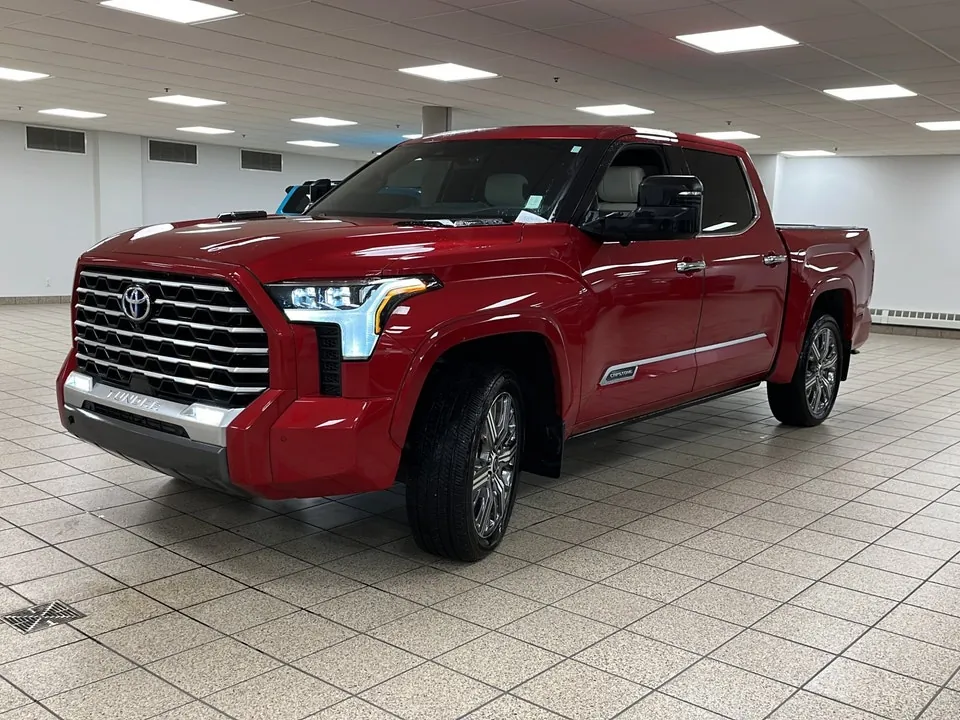 Toyota Tundra 2023 photo 2