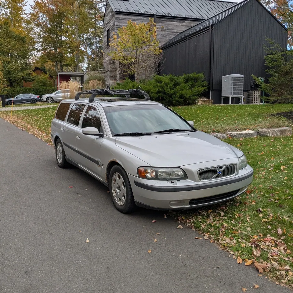 Volvo V70 2004 photo 2