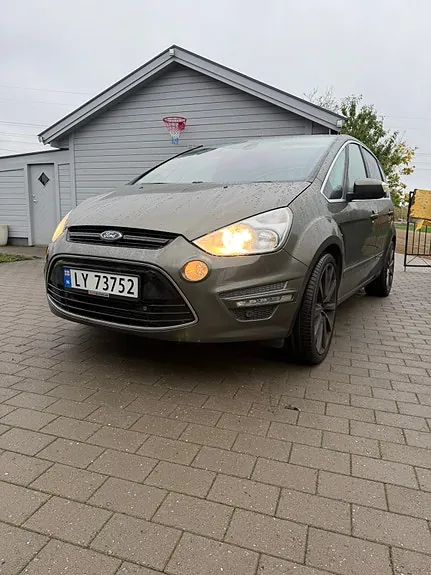 Ford S-Max