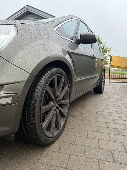 Ford S-Max 2010 photo 3