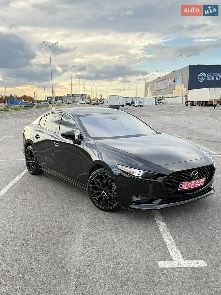 Mazda 3 2022 photo 2