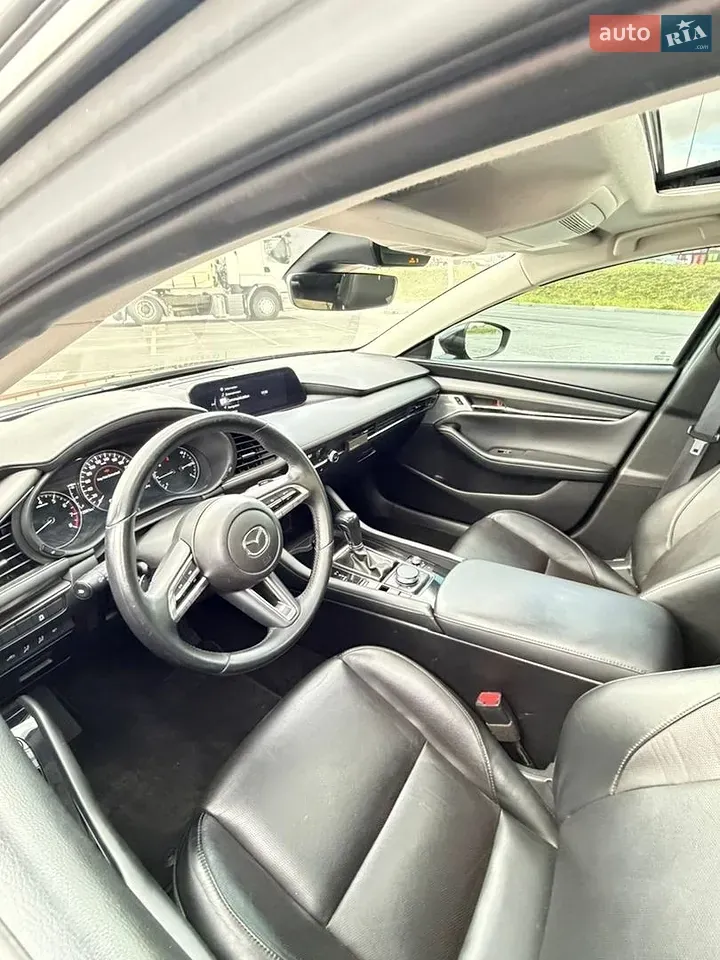 Mazda 3 2022 photo 5