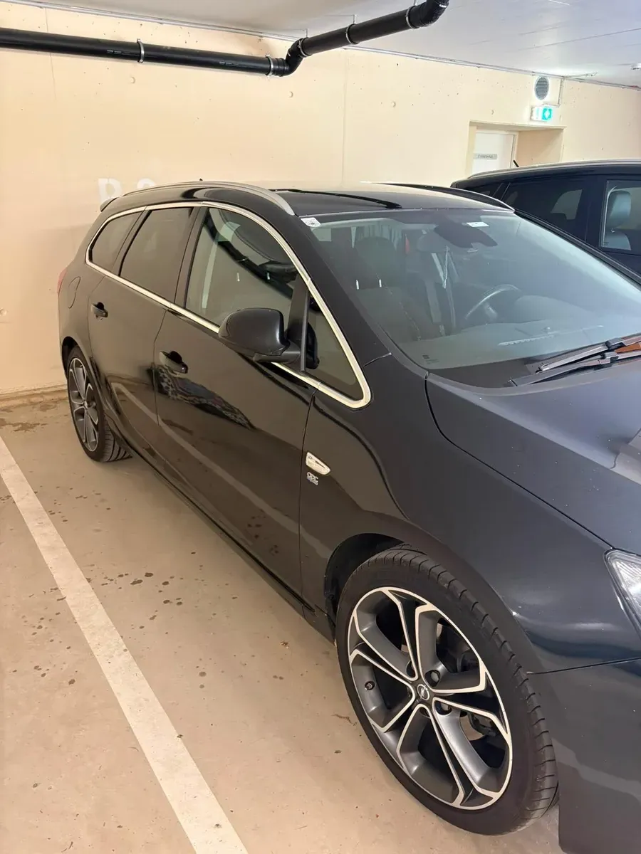 Opel Astra 2015 photo 2