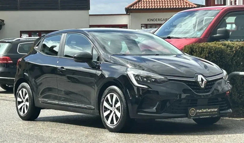Renault Clio 2023 photo 2