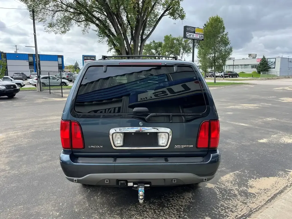 Lincoln Navigator 2000 photo 5