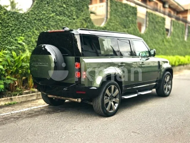 Land Rover Defender 2026 photo 3